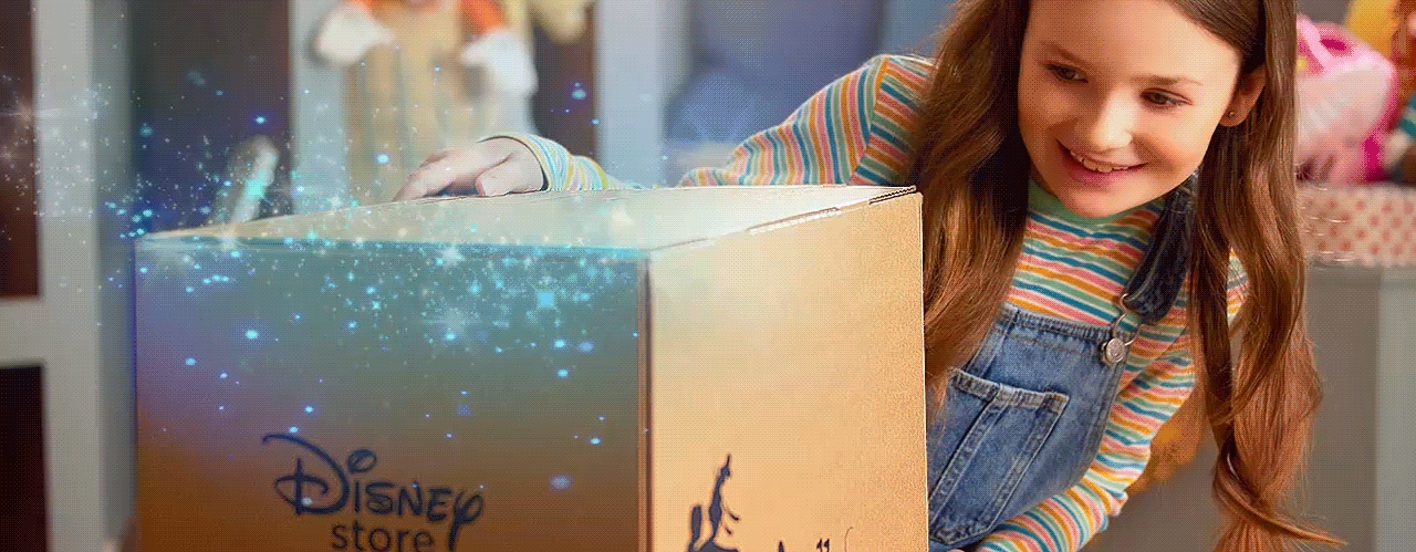 Sparkling Disney Store box with glow