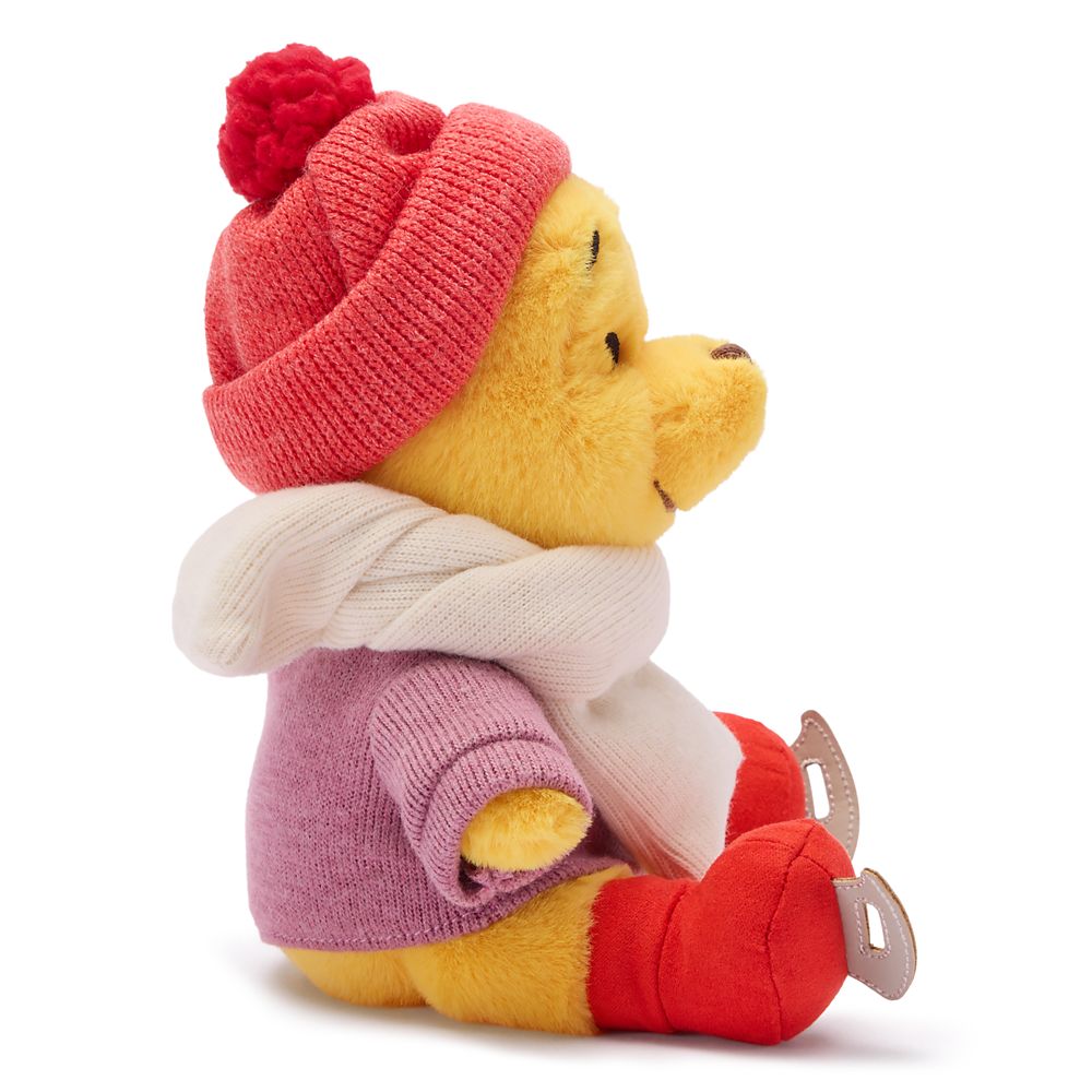 Winnie the Pooh Ice Skating Plush &ndash; 8 1/4'' &ndash; Disney Store Europe &ndash; Exclusive