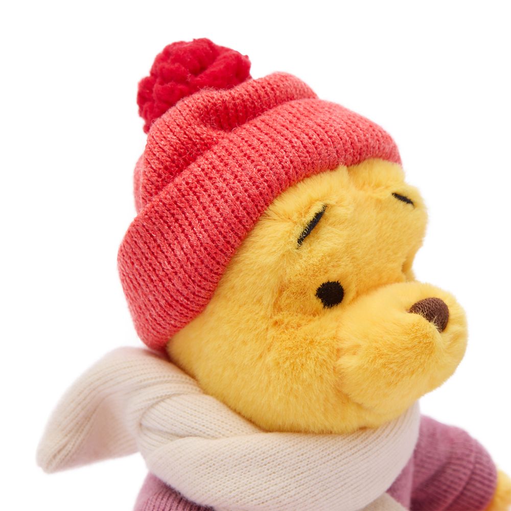 Winnie the Pooh Ice Skating Plush &ndash; 8 1/4'' &ndash; Disney Store Europe &ndash; Exclusive