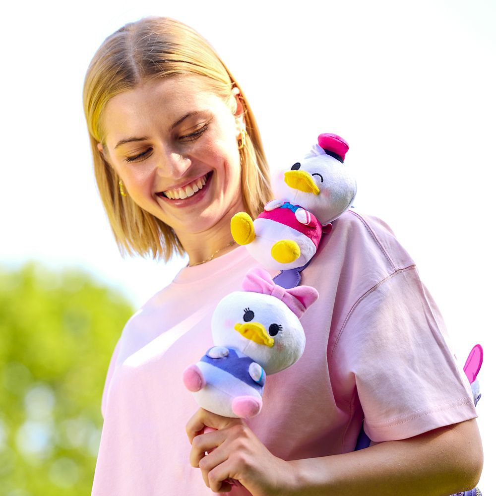 Daisy Duck Disney Mini Mix-Its Plush &ndash; 7 1/4''