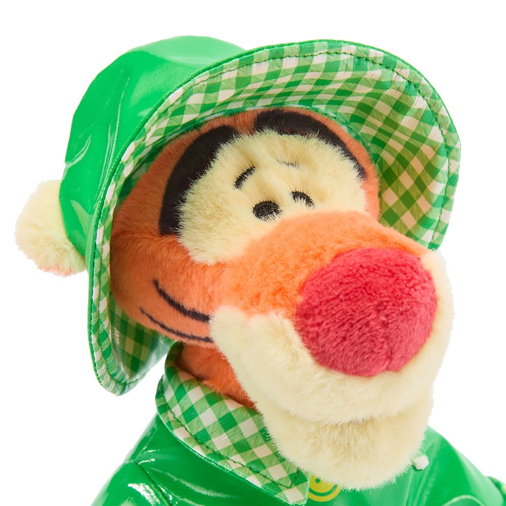Tigger in Rainwear Plush &ndash;&nbsp;Winnie the Pooh &ndash; 10'' &ndash; Disney Store Europe &ndash; Exclusive