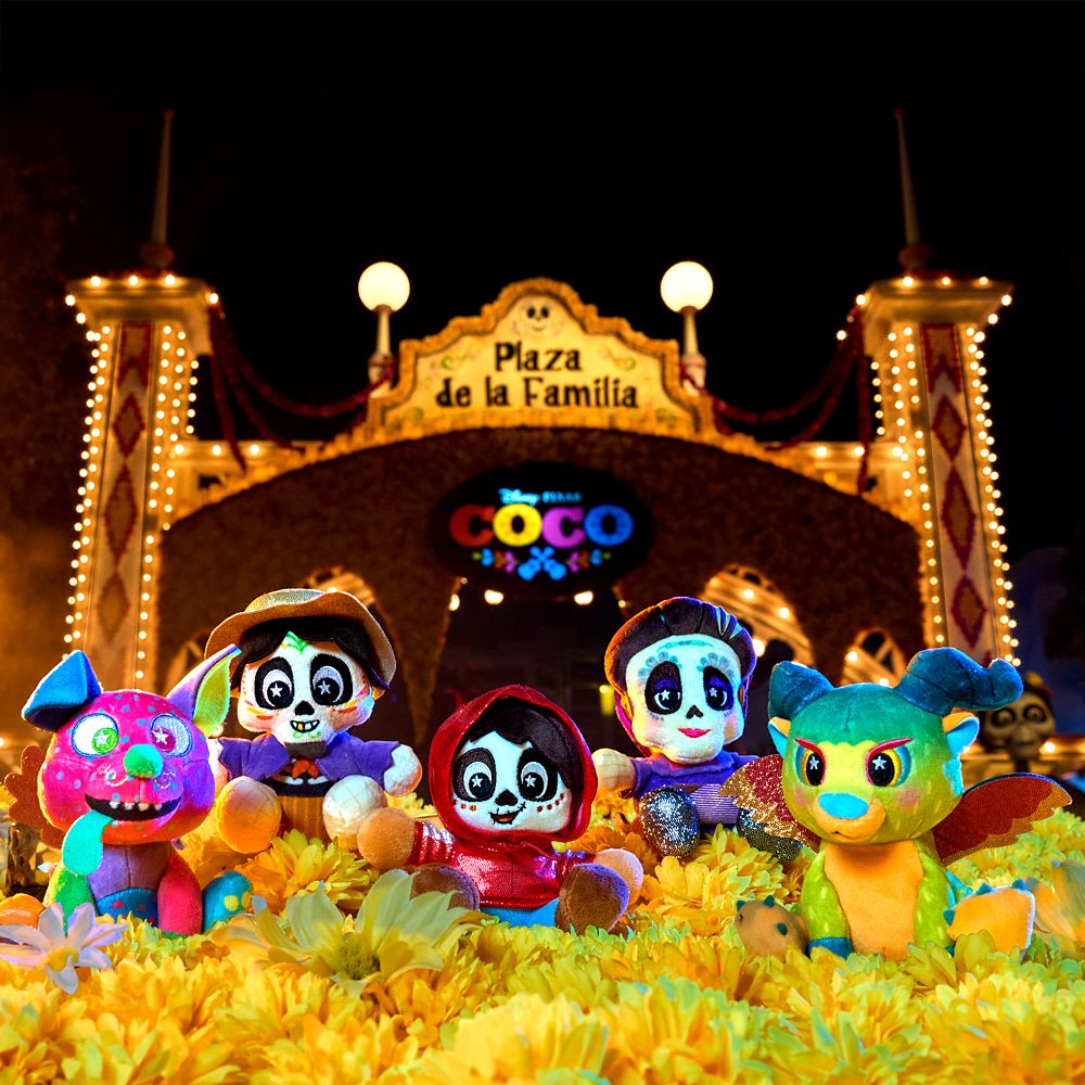 Disney Wishables Shimmer Mystery Plush &ndash; Coco &ndash; Micro