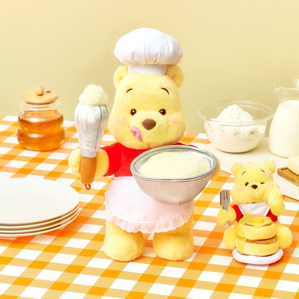 Winnie the Pooh Baker Plush &ndash; 14'' &ndash; Disney Store Japan