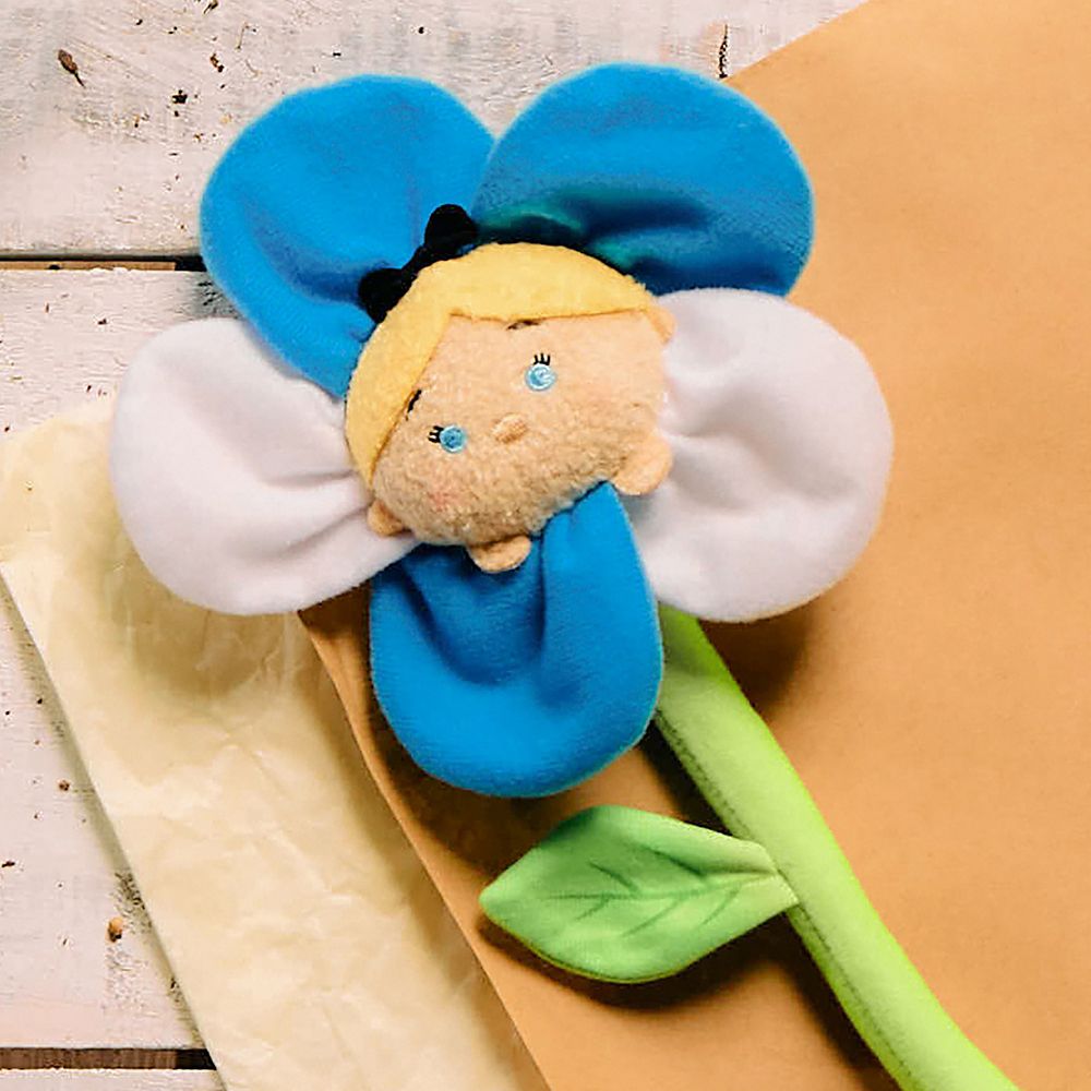 Alice Plush Flower &ndash; Alice in Wonderland &ndash; Blooms by Disney &ndash; 14'' &ndash; D23: The Ultimate Disney Fan Event