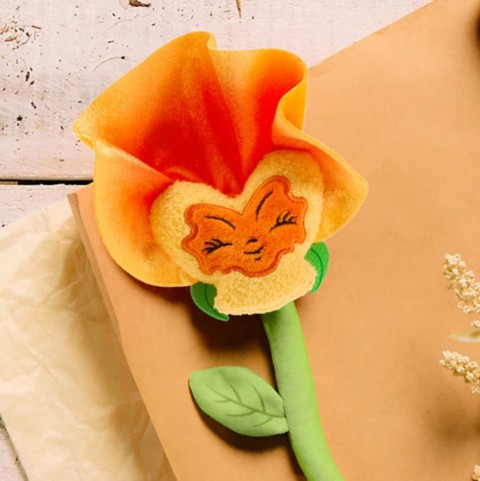 Orange Pansy Plush Flower – Alice in Wonderland – Blooms by Disney – 14'' – D23: The Ultimate Disney Fan Event