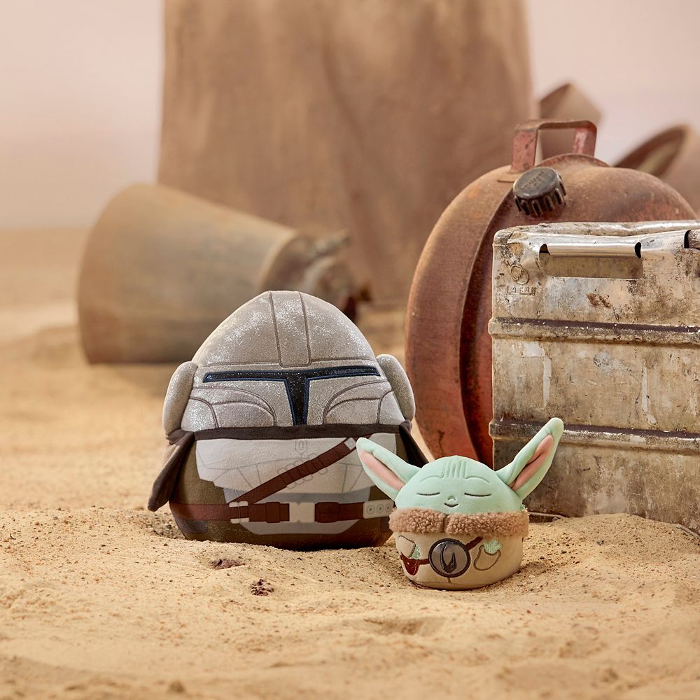 The Mandalorian and Grogu Squishmallows Plush Set &ndash; Star Wars &ndash; Exclusive
