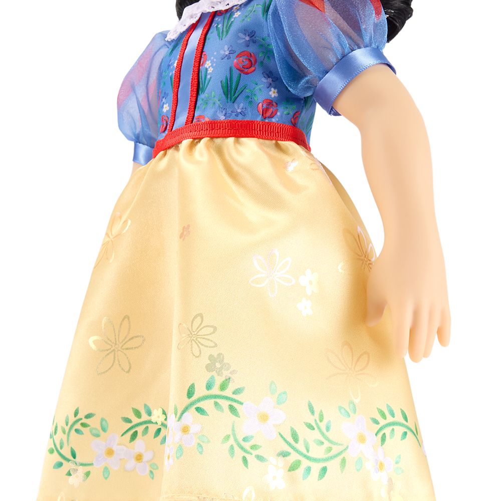 Snow White Disney Once Upon a Story Doll &ndash; 16''