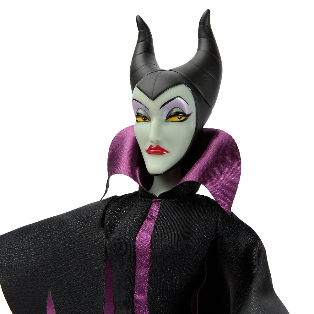 Aurora Classic Doll Gift Set &ndash; Sleeping Beauty