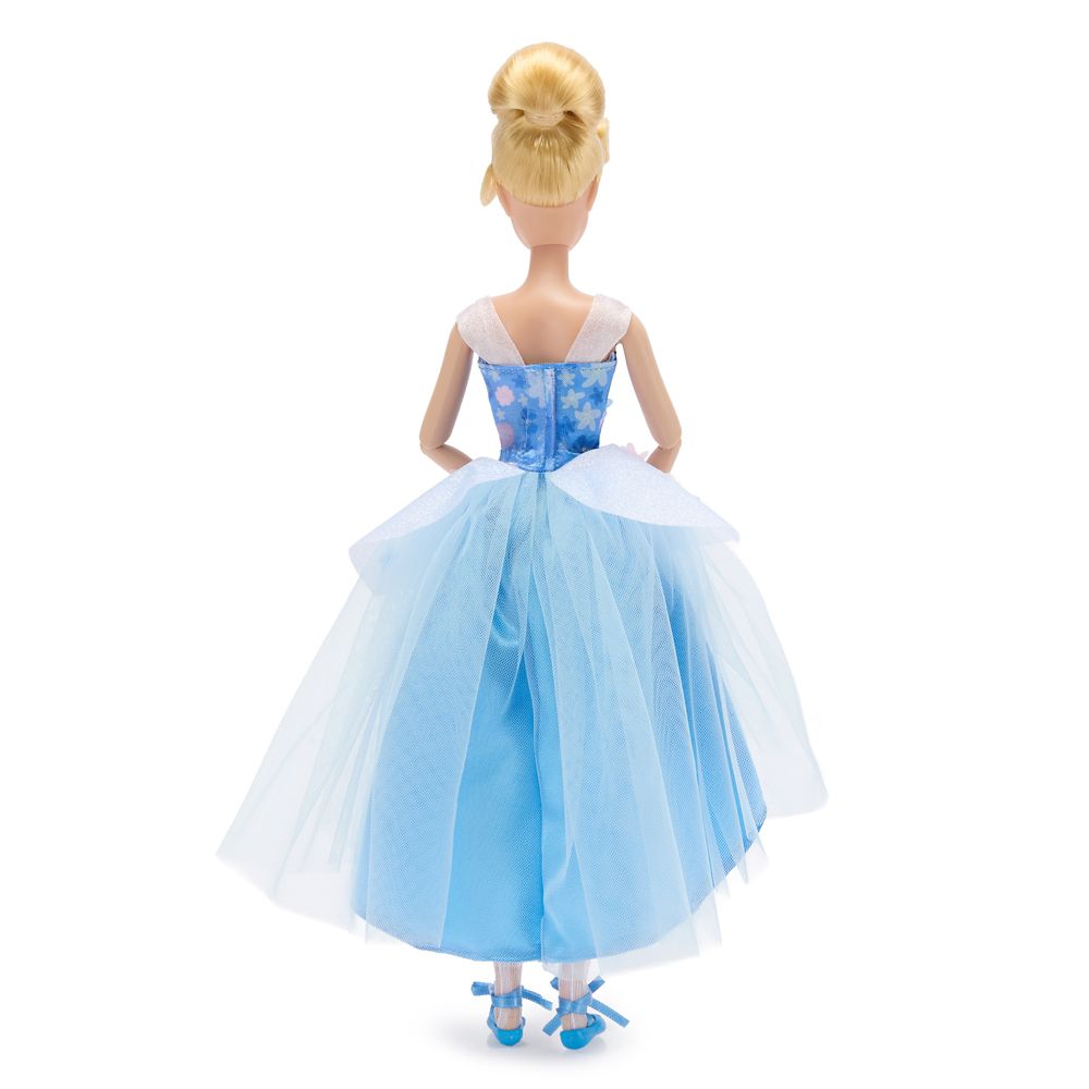 Cinderella Disney Princess Ballet Doll &ndash; 11 1/2''