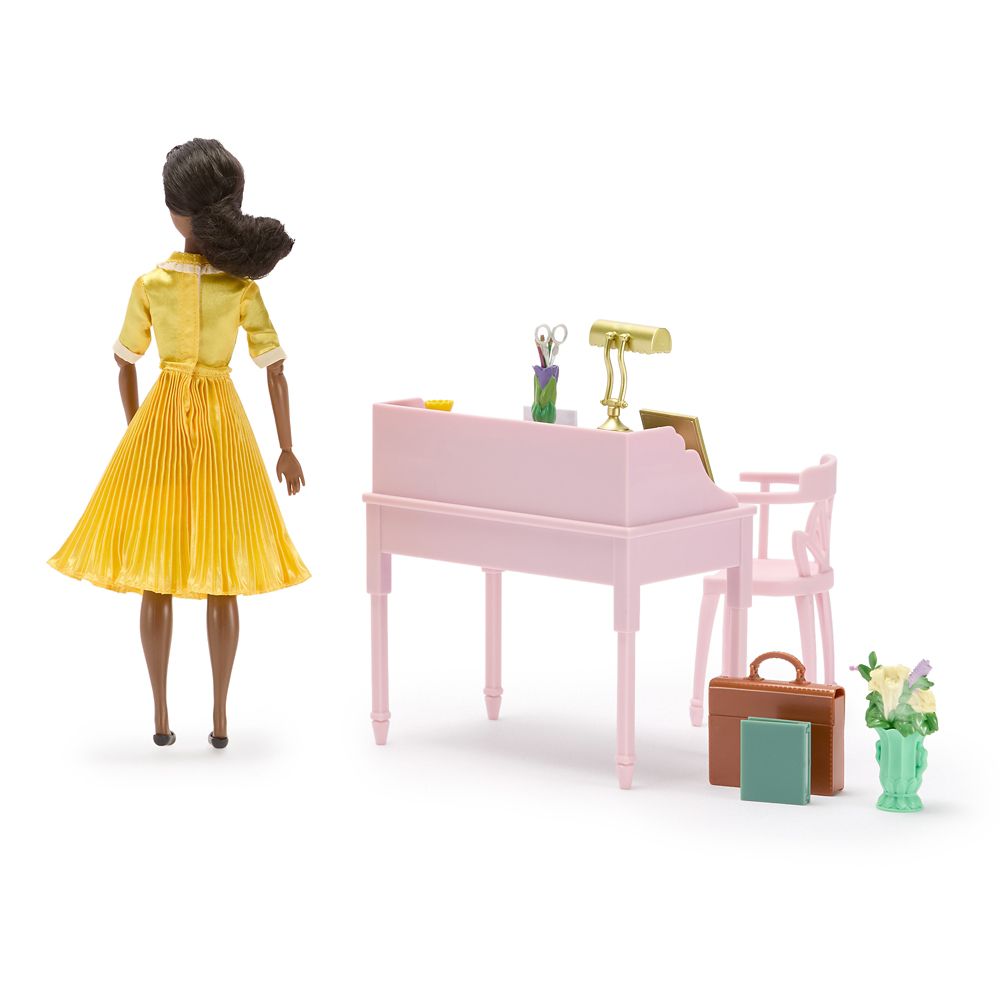 Tiana Classic Doll Playset &ndash; The Princess and the Frog