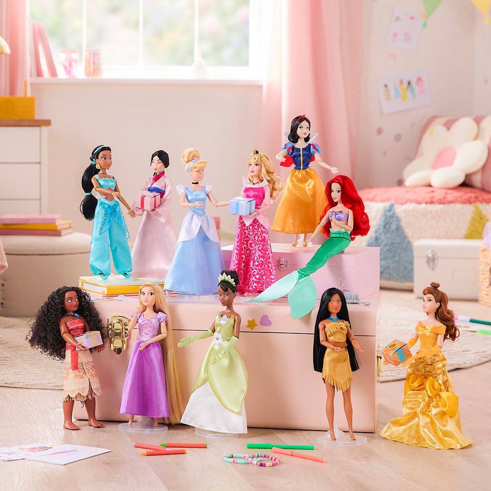 Disney Princess Classic Doll Collection Gift Set &ndash; 10 1/2'' to 11 1/2''