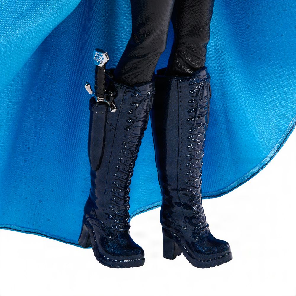 Chloe Deluxe Fashion Doll &ndash; Descendants: Wicked Wonderland &ndash; 11''