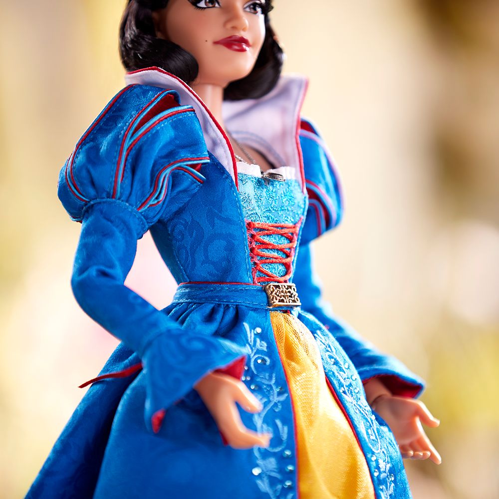 Snow White Limited Edition Doll &ndash; Disney's Snow White &ndash; 16''