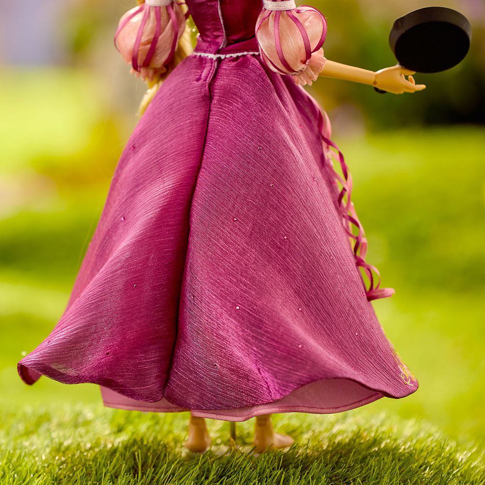 Rapunzel Limited Edition Doll &ndash; Tangled 15th Anniversary &ndash; 17''