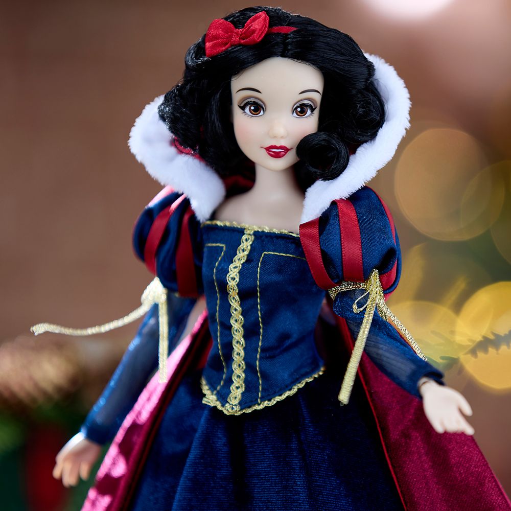 Snow White 2025 Holiday Special Edition Doll