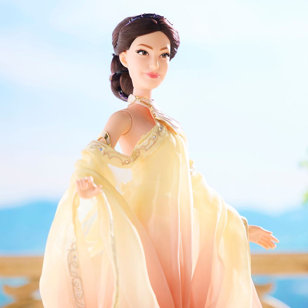 Padm&eacute; Amidala Limited Edition Collector's Doll &ndash; Star Wars Episode II: Attack of the Clones &ndash; 17''