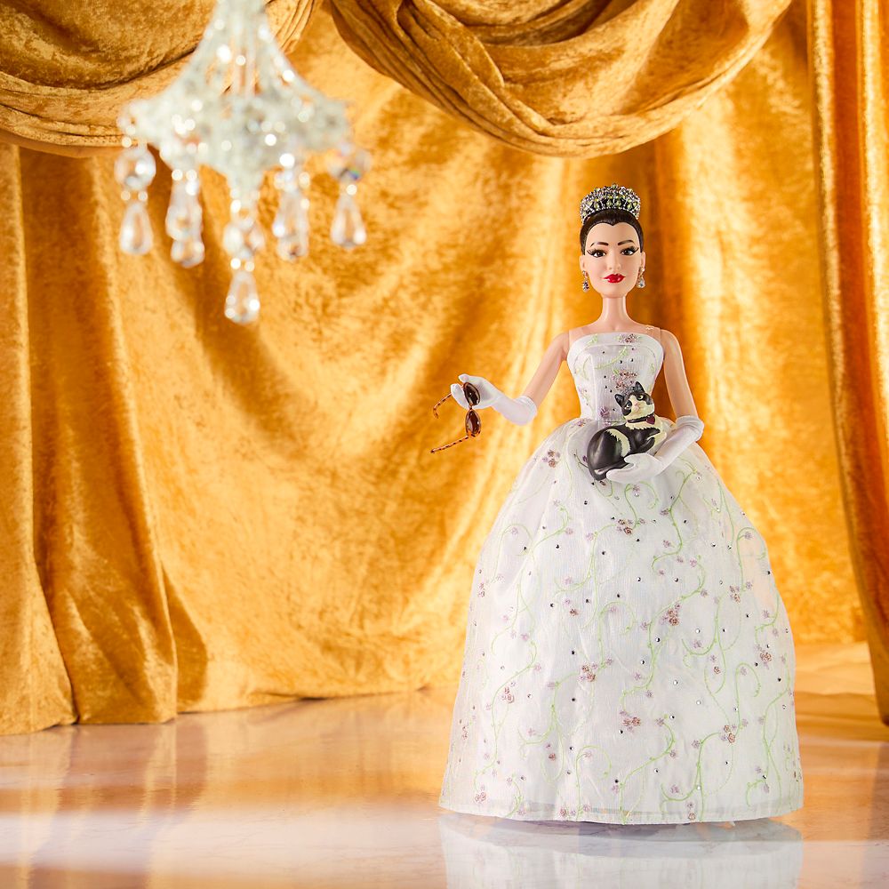 Mia Thermopolis Limited Edition Doll &ndash; The Princess Diaries &ndash; 17'' &ndash; D23: The Ultimate Disney Fan Event