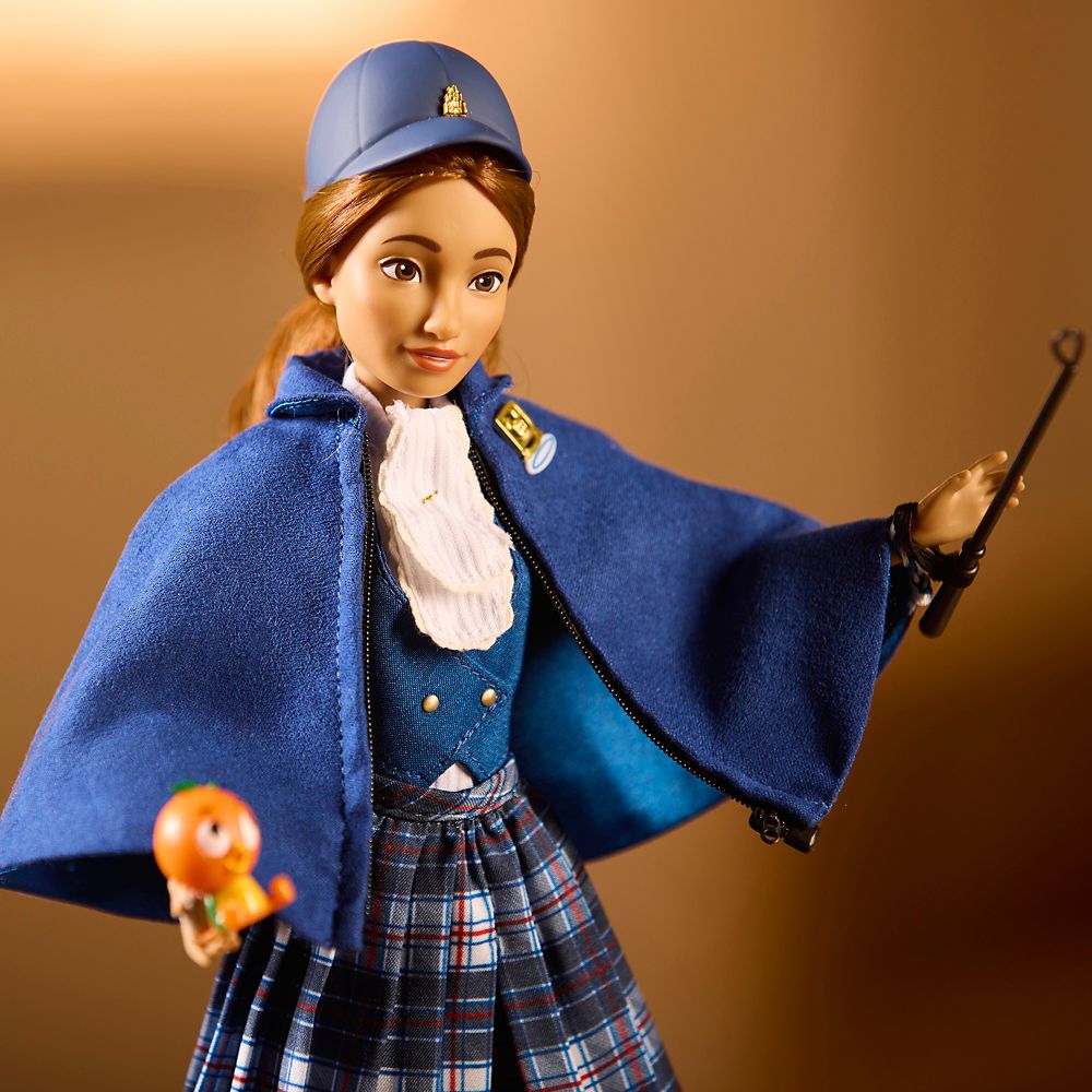 Guest Relations Cast Member Doll &ndash; Special Edition 2026 &ndash; 11 1/2''
