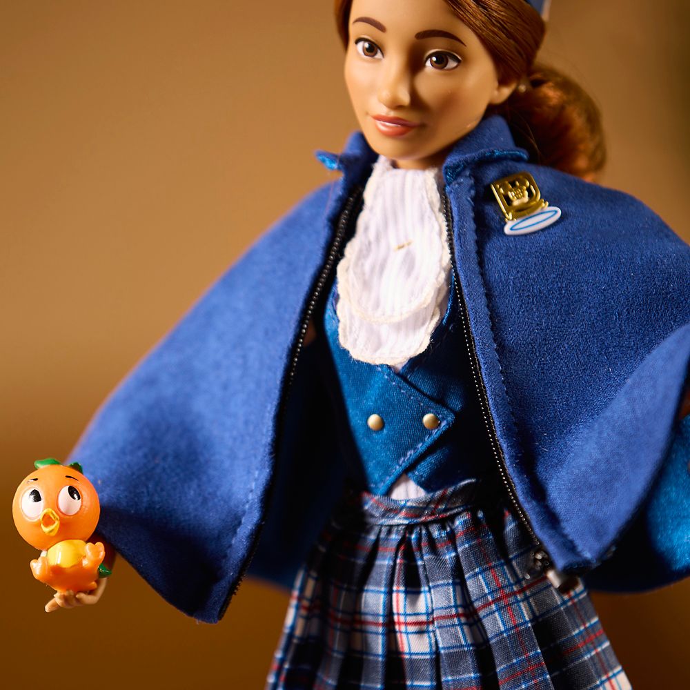 Guest Relations Cast Member Doll &ndash; Special Edition 2026 &ndash; 11 1/2''