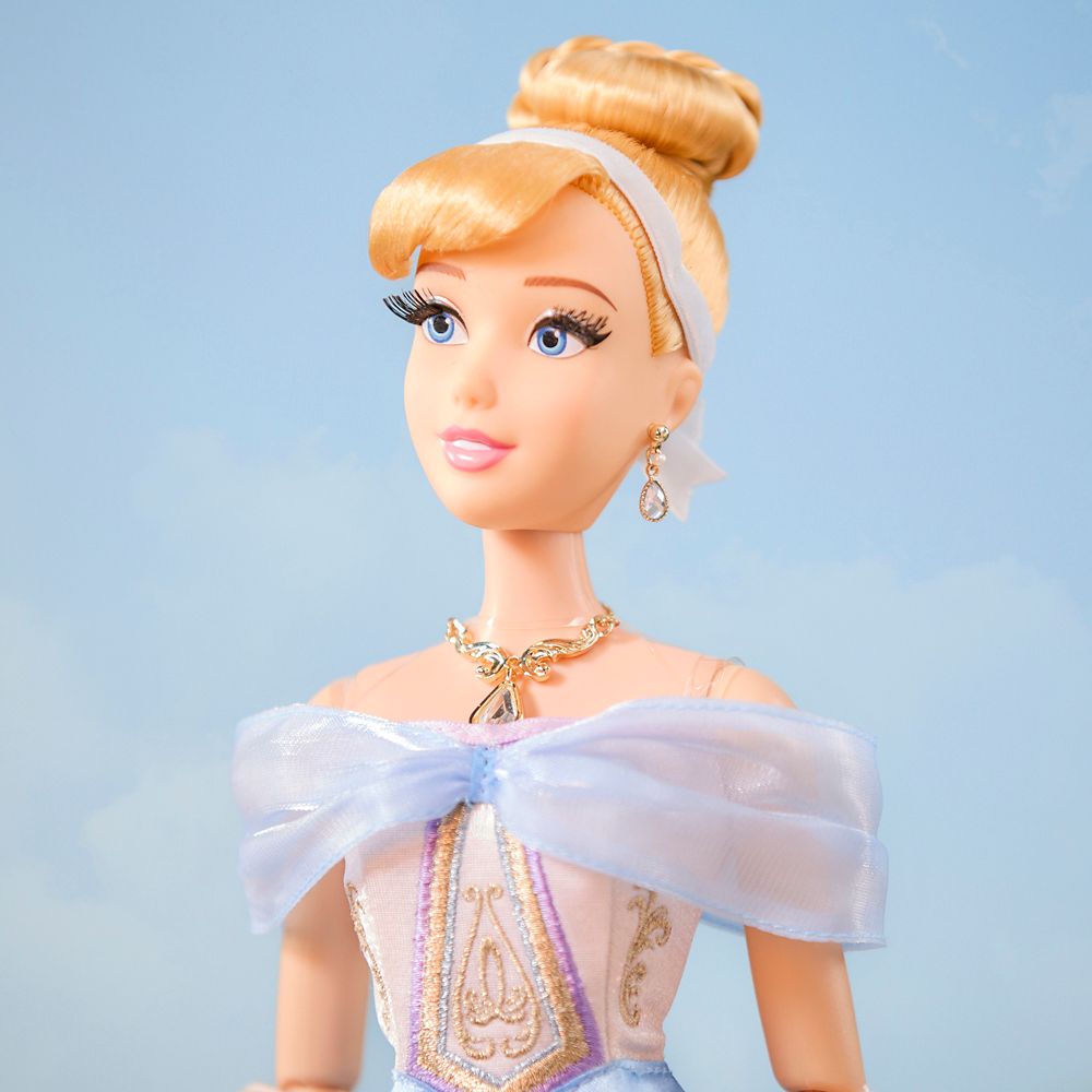 Cinderella Limited Edition Doll &ndash; Walt Disney World 55th Anniversary &ndash; 16''