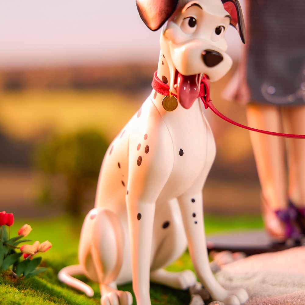Roger and Anita Limited Edition Doll Set &ndash; 101 Dalmatians 65th Anniversary &ndash; 17'' &ndash; Exclusive &ndash; D23: The Ultimate Disney Fan Event