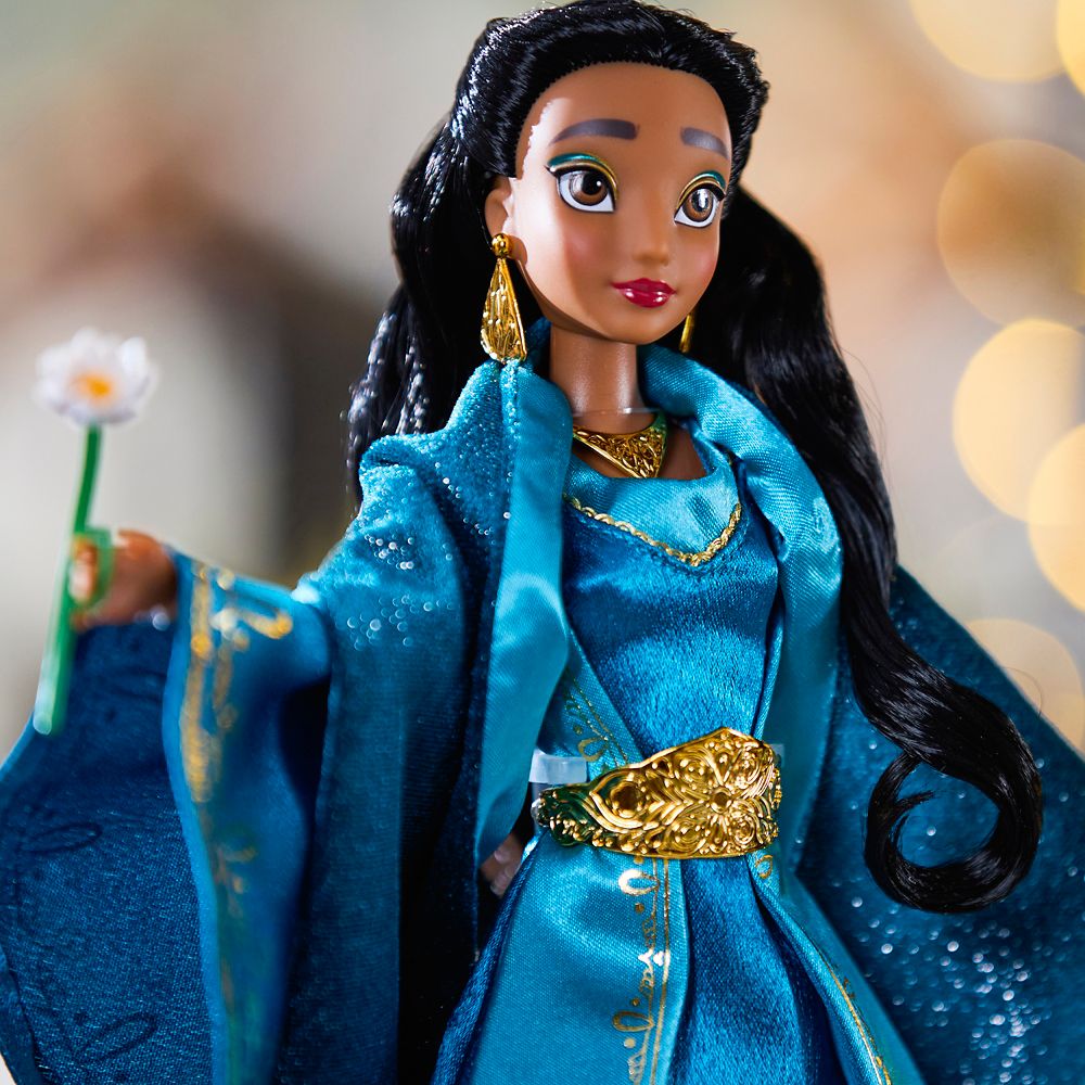 Jasmine Holiday Special Edition 2026 Doll &ndash; Aladdin &ndash; 11 1/2''