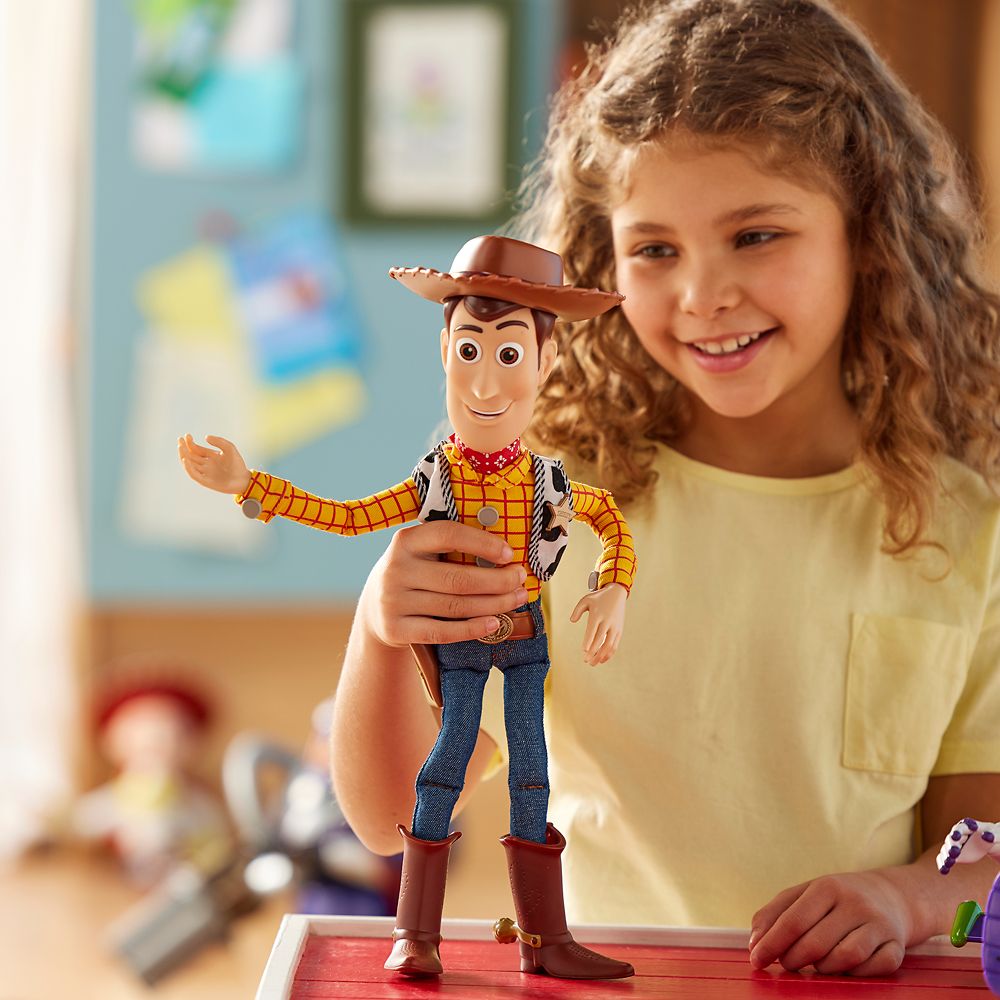 Woody Interactive Talking Action Figure &ndash; Toy Story &ndash; 15''