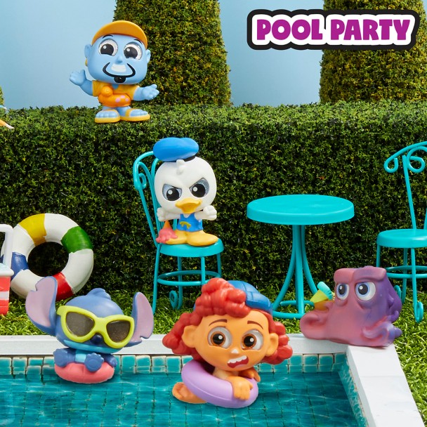 Disney Doorables Let's Party Multi Peek Box