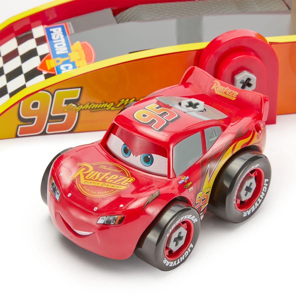 Lightning McQueen Mechanic Shop & Launcher Play Set