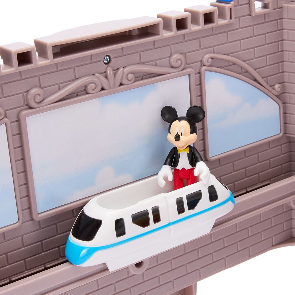 Sleeping Beauty Castle Play Set &ndash; Disneyland