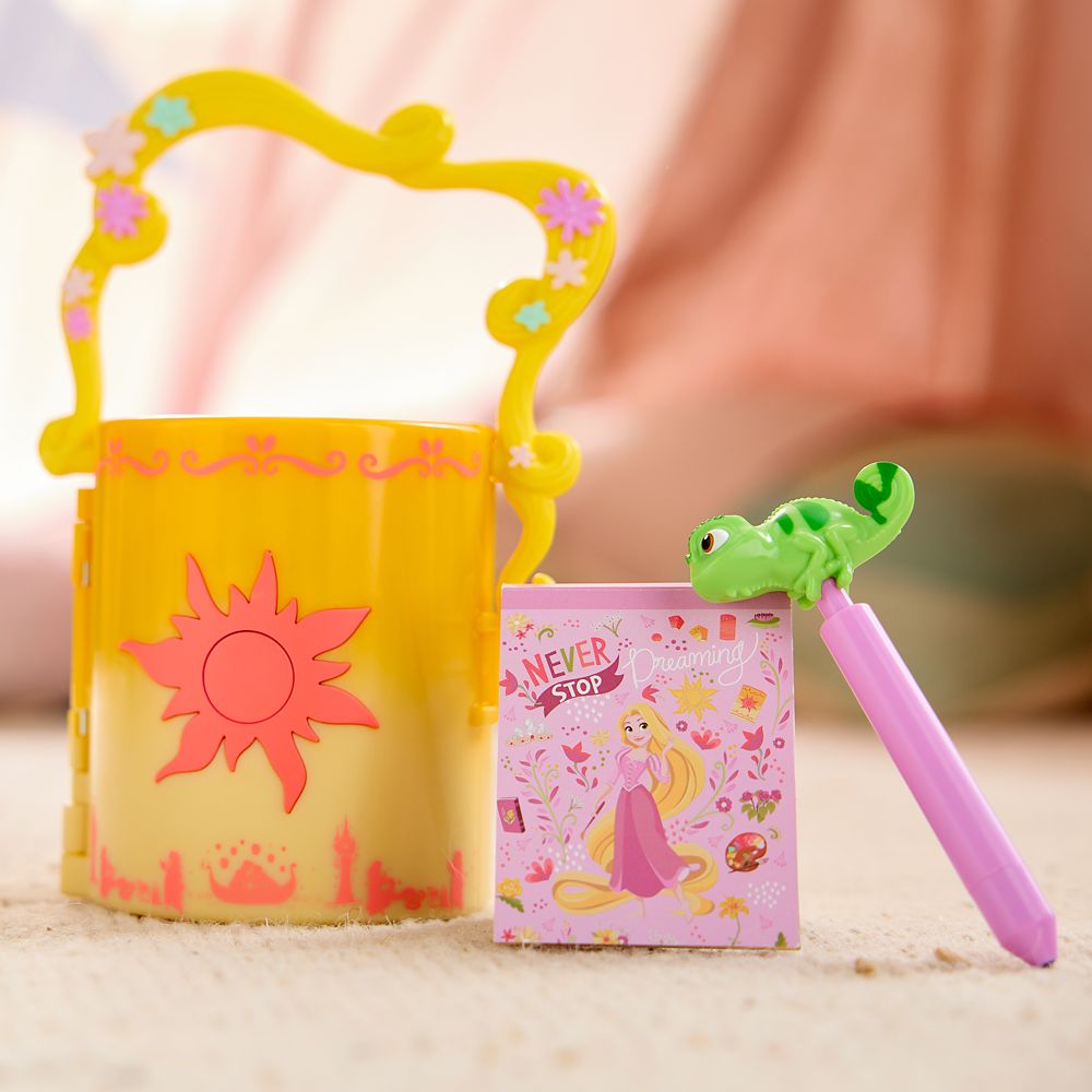 Tangled Light-Up Lantern and Stationery Set