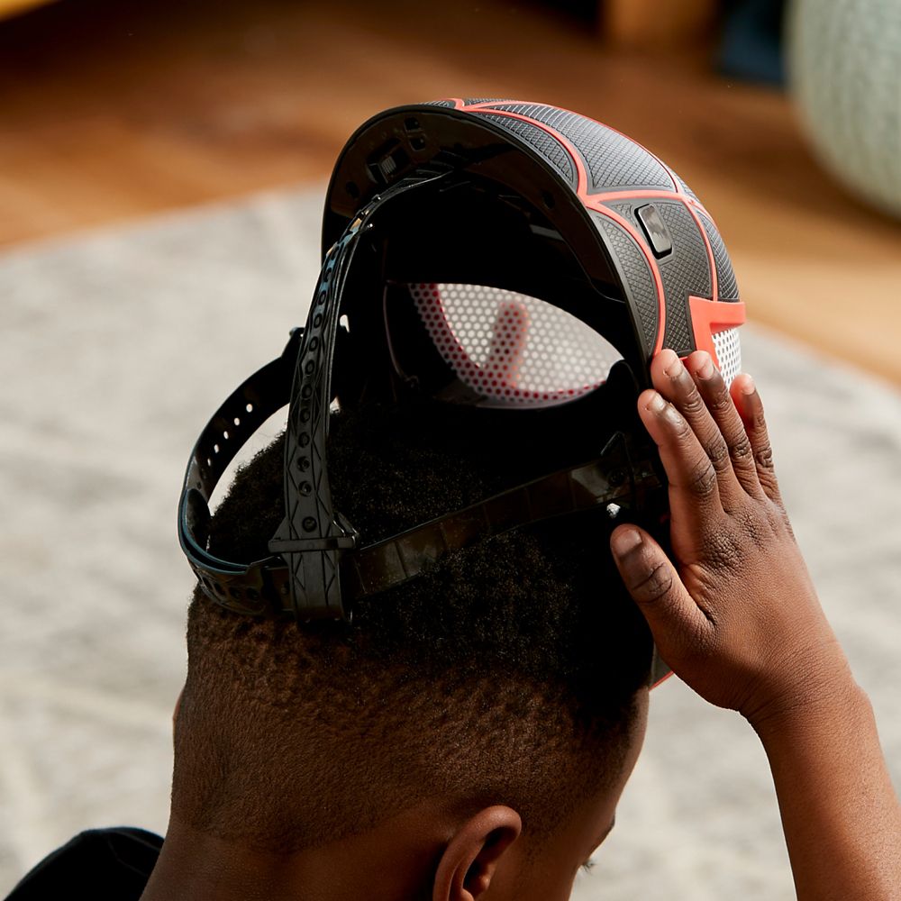 Miles Morales Light-Up Mask &ndash; Spider-Man: Across the Spider-Verse