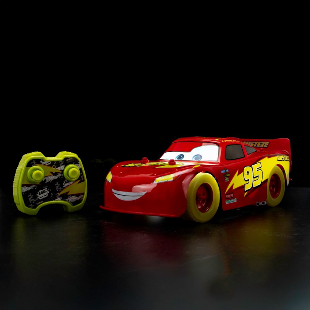 Lightning McQueen Glow Racers Light-Up Remote Control Vehicle &ndash; Cars