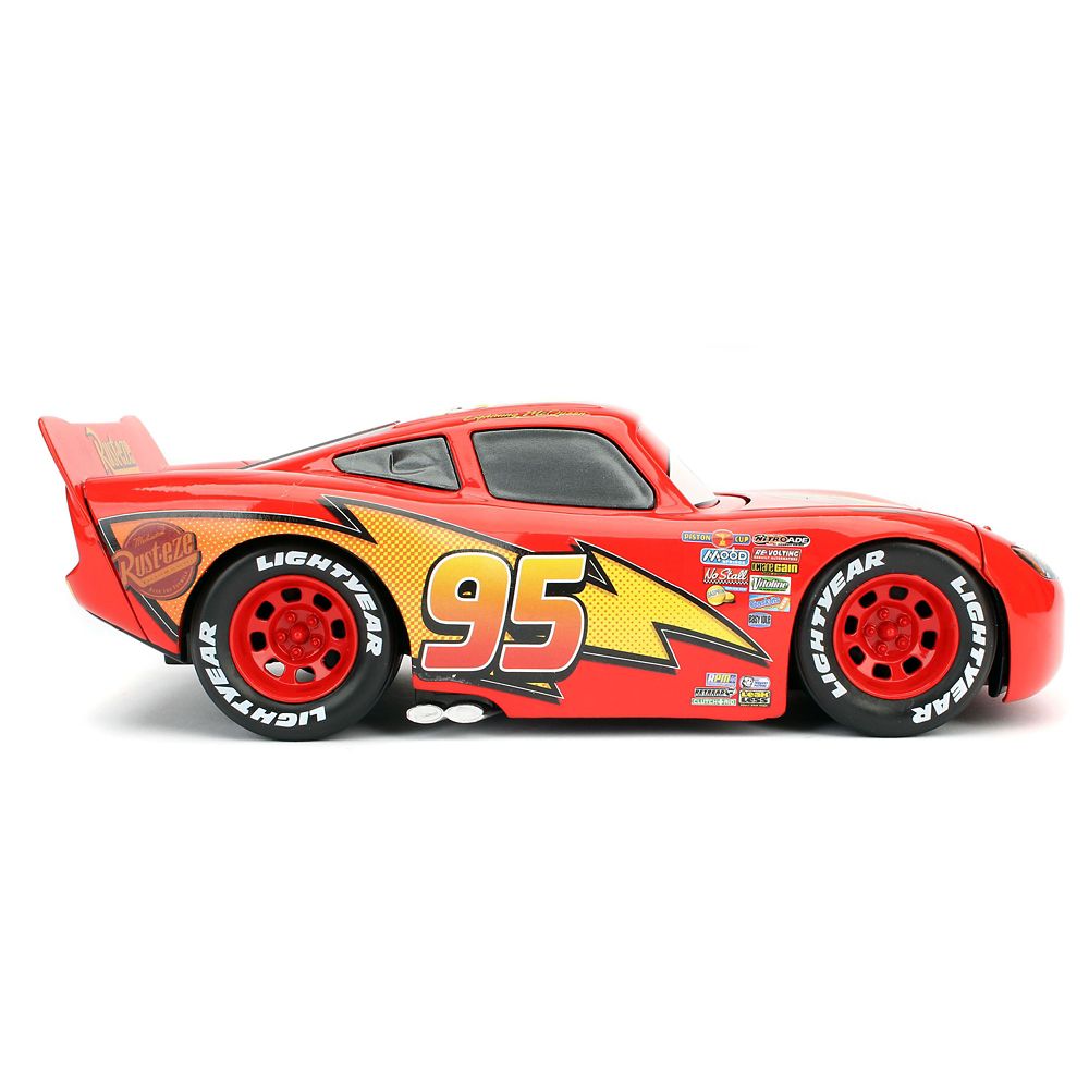 Lightning McQueen Die Cast Car &ndash; Tire Rack Edition &ndash; Cars