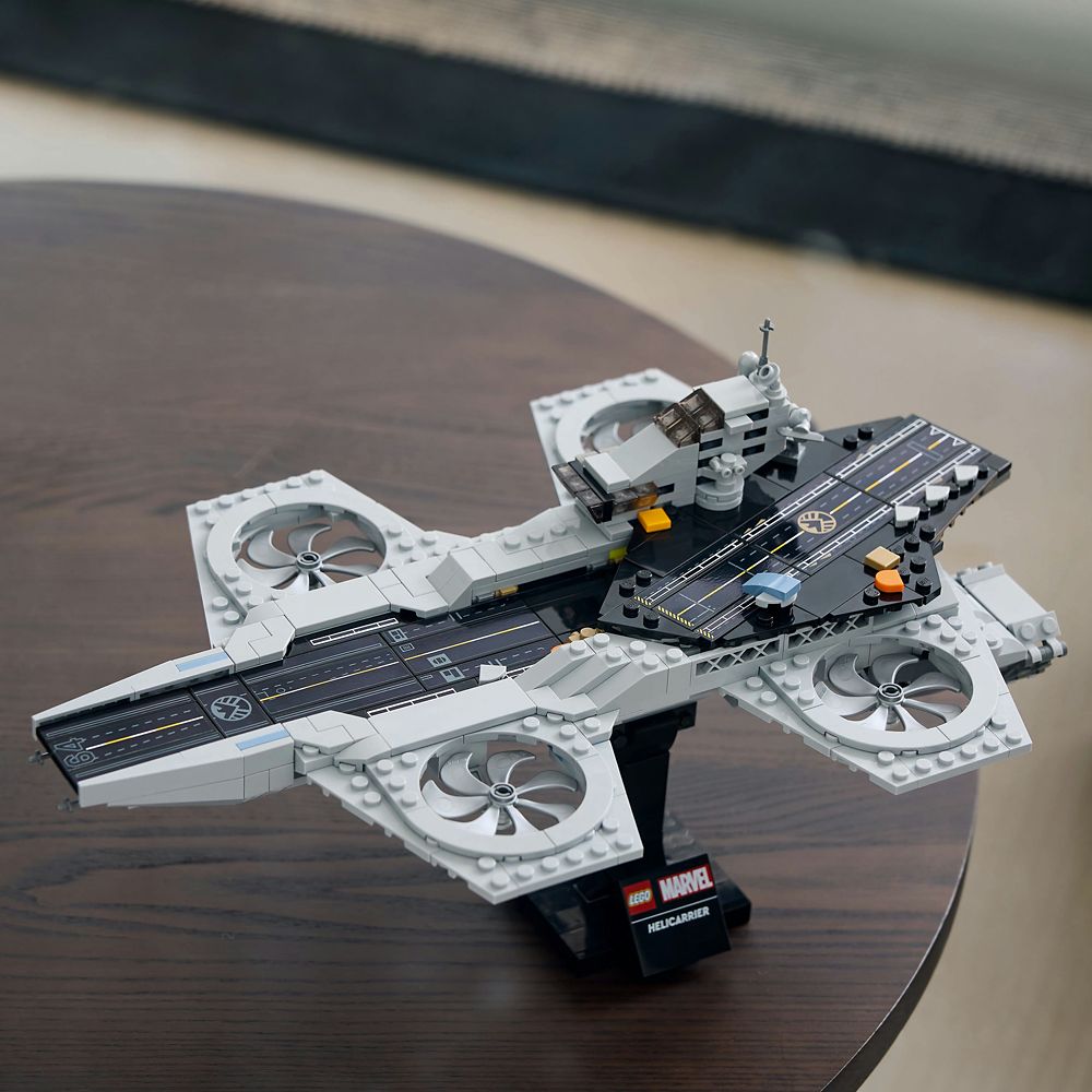 LEGO Avengers Helicarrier 76295 - The Infinity Saga