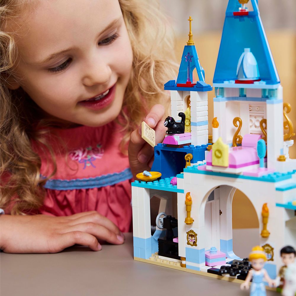 LEGO Cinderella's Castle & Horse Carriage 43275