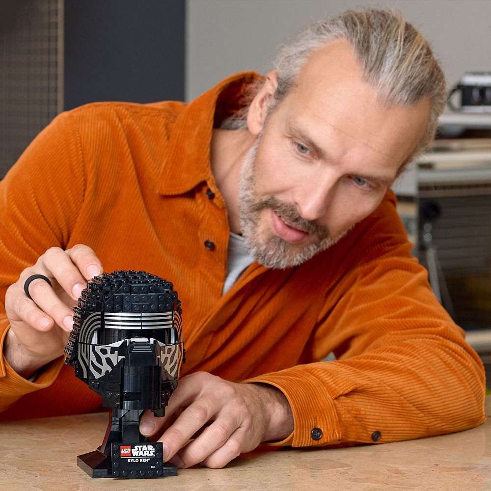 LEGO® Kylo Ren Helmet 75415 - Star Wars The Force Awakens
