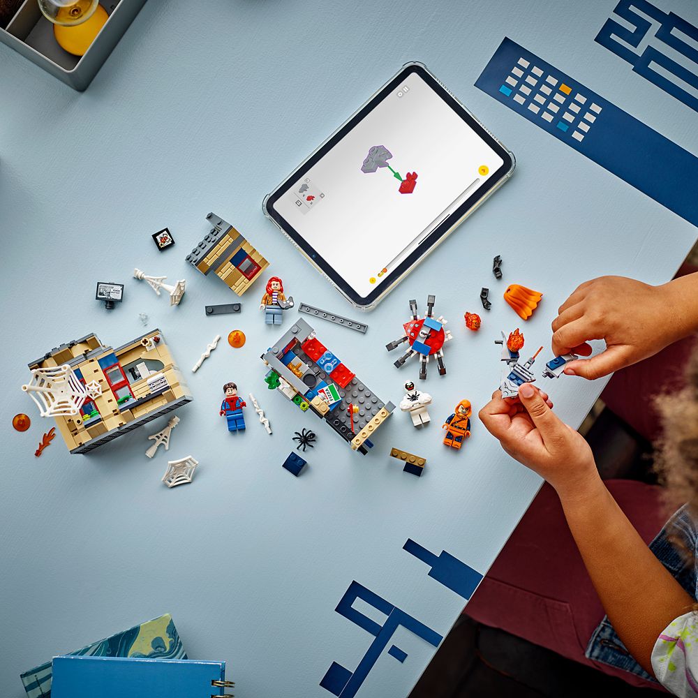 LEGO® Peter Parker's Apartment 76317 - Marvel Spider-Man