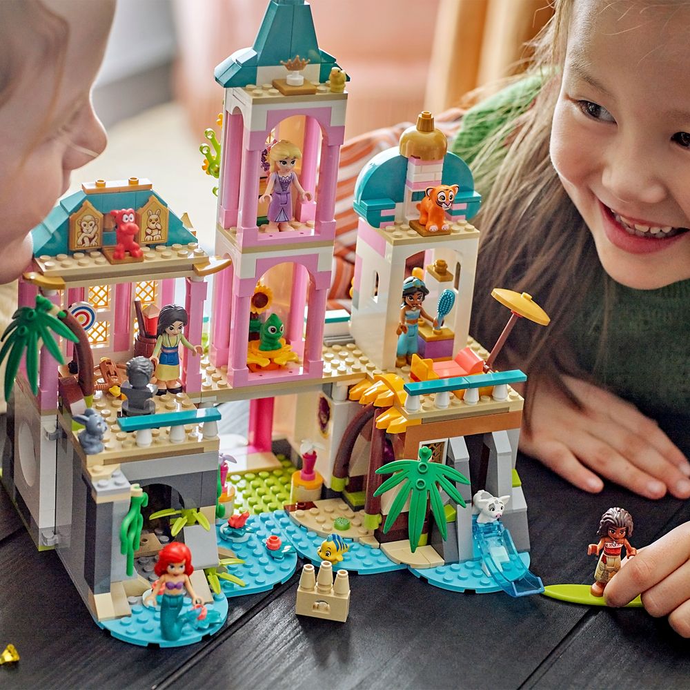 LEGO® Princess Castle & Royal Pets 43267