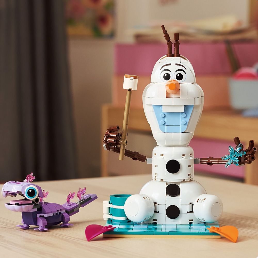 LEGO&reg; Olaf and Bruni&rsquo;s Picnic Fun 43287 &ndash; Frozen 2