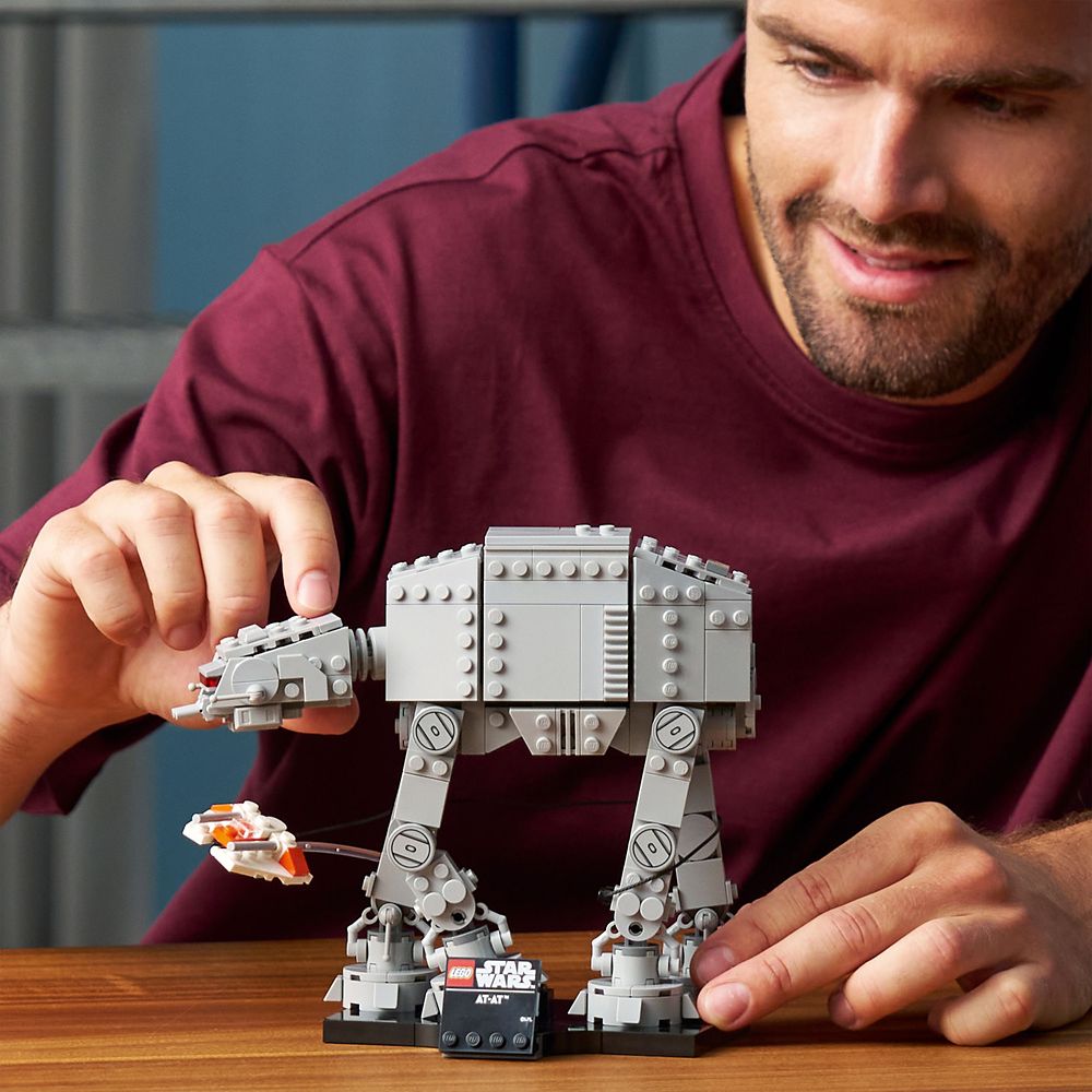 LEGO&reg; AT-AT 75440 &ndash; Star Wars: The Empire Strikes Back