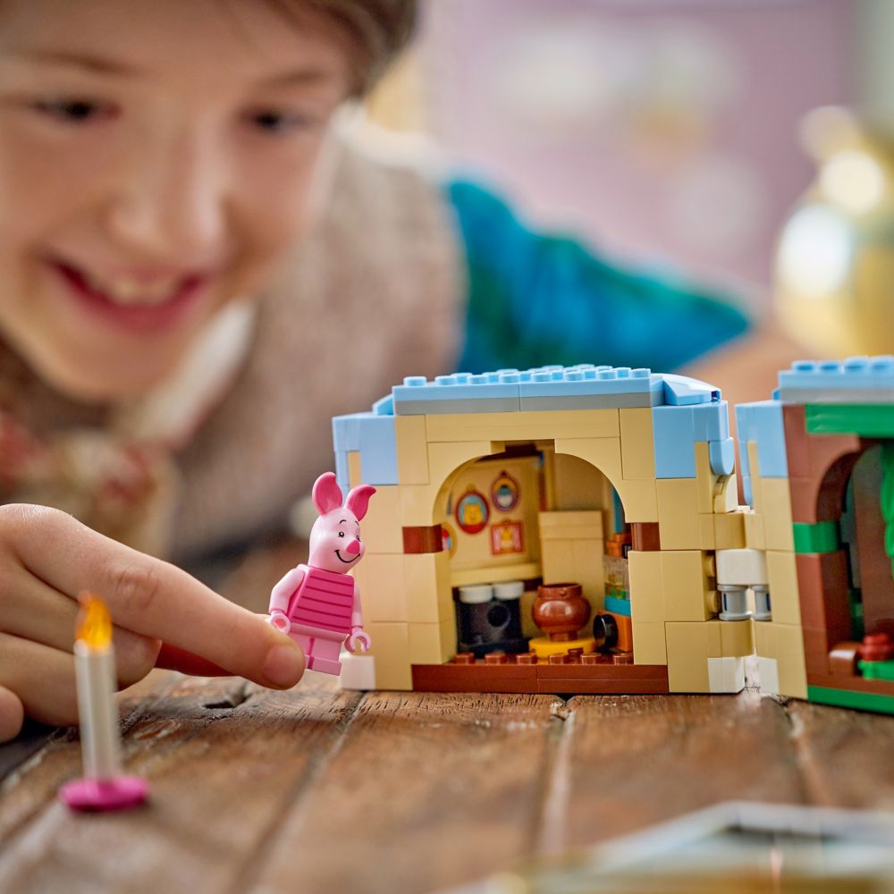LEGO&reg; Piglet's Birthday Fun 43305 &ndash; Winnie the Pooh