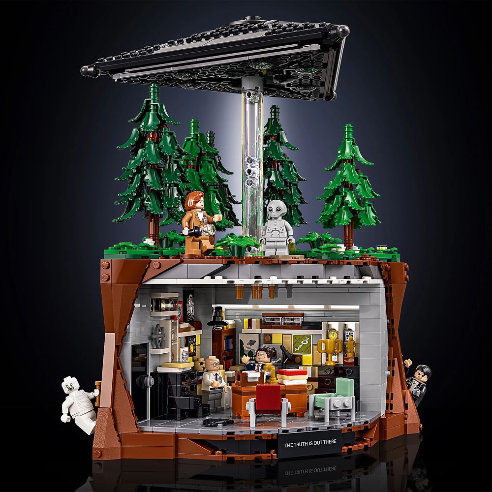 LEGO&reg; Ideas The X-Files: The Truth Is Out There 21369