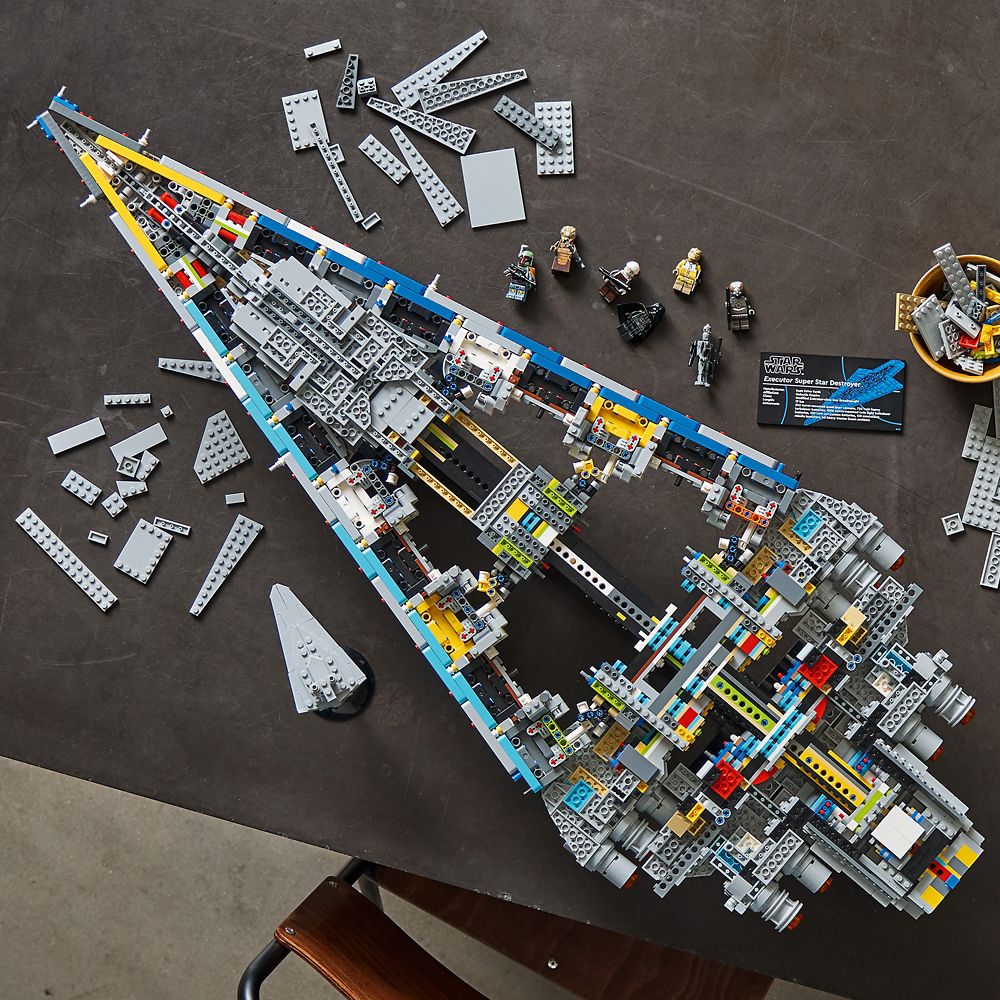 LEGO&reg; Executor Super Star Destroyer&trade; &ndash; Ultimate Collector Series &ndash; 75457 &ndash; Star Wars: The Empire Strikes Back