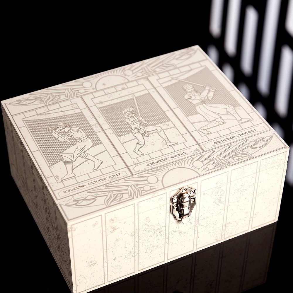 Star Wars: The Clone Wars LIGHTSABER Hilt Set &ndash; Limited Edition