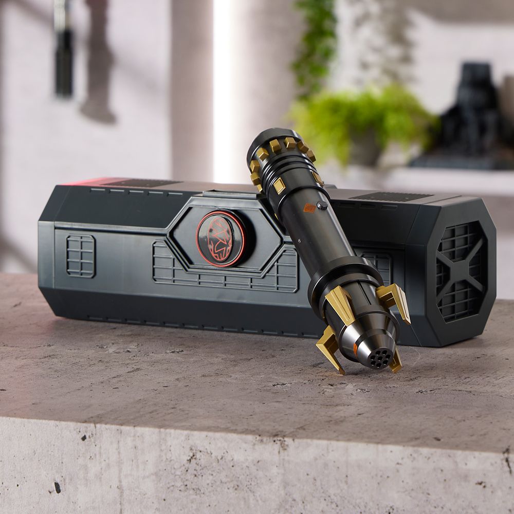 The Ren LIGHTSABER Hilt &ndash; Star Wars: Galaxy's Edge