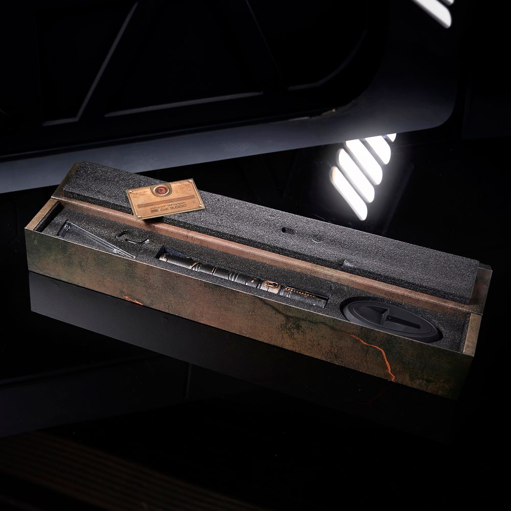 The Stranger Legacy LIGHTSABER Set &ndash; Star Wars &ndash; Limited Edition