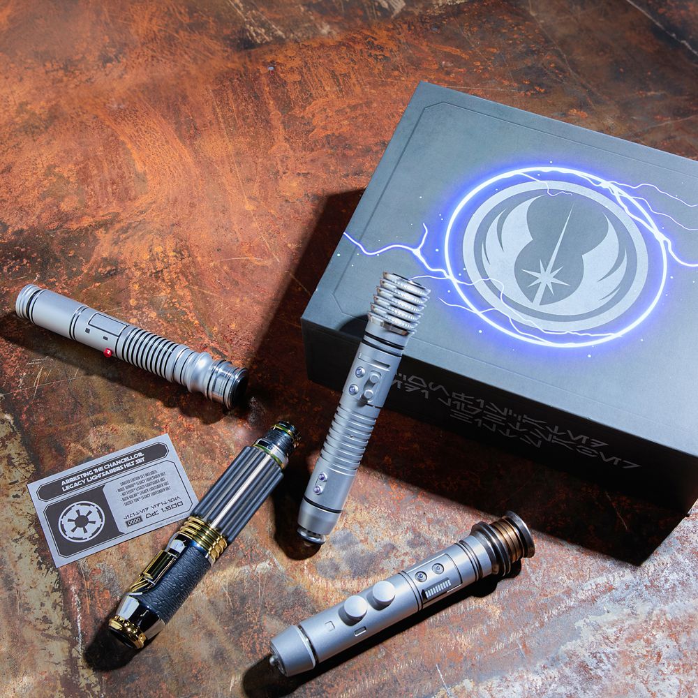 Arresting the Chancellor Legacy LIGHTSABERS Hilt Set &ndash; Star Wars &ndash; D23: The Ultimate Disney Fan Event &ndash; Limited Edition