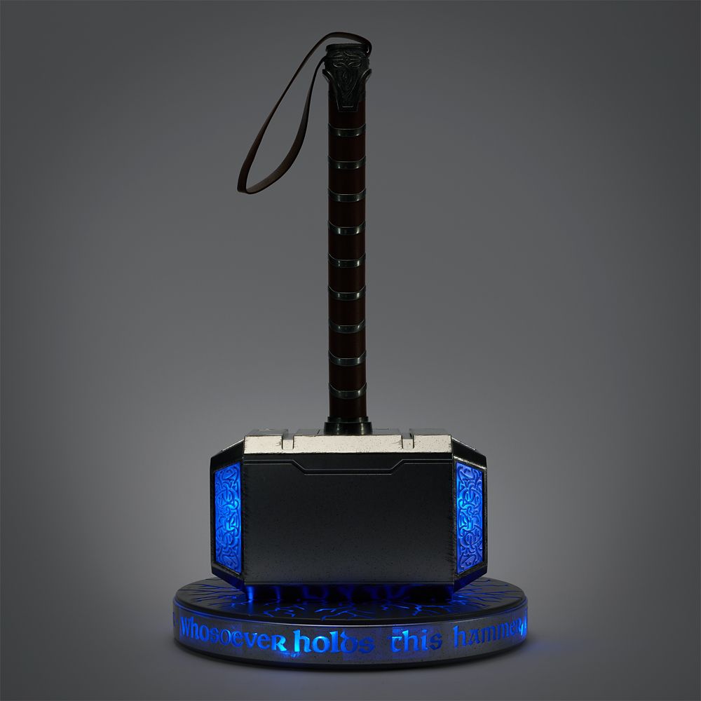 Thor Mj&ouml;lnir Hammer with Lights and Sound Effects &ndash; Marvel Vault