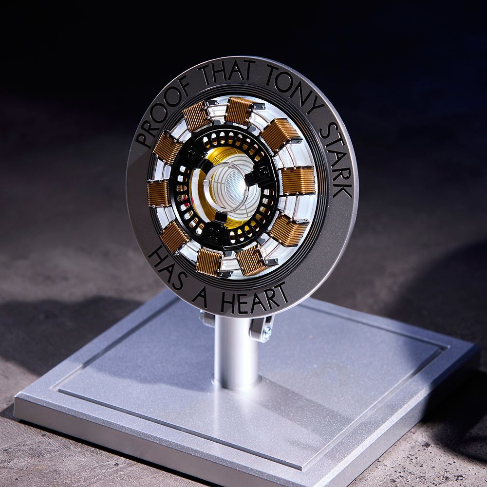 Iron Man Mark I Arc Reactor with Lights &ndash; Marvel Vault